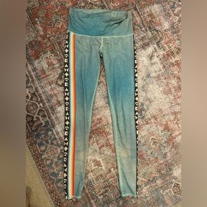 Teeki Leggings Size Small